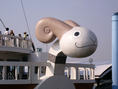 メリーのお顔がかわいいです。少し汚れてるのがいい感じ！