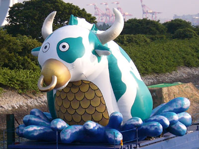 モームを斜めからドウゾ