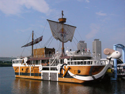 全体的に見てぼろぼろ加減が増えてるのがわかります。笑。